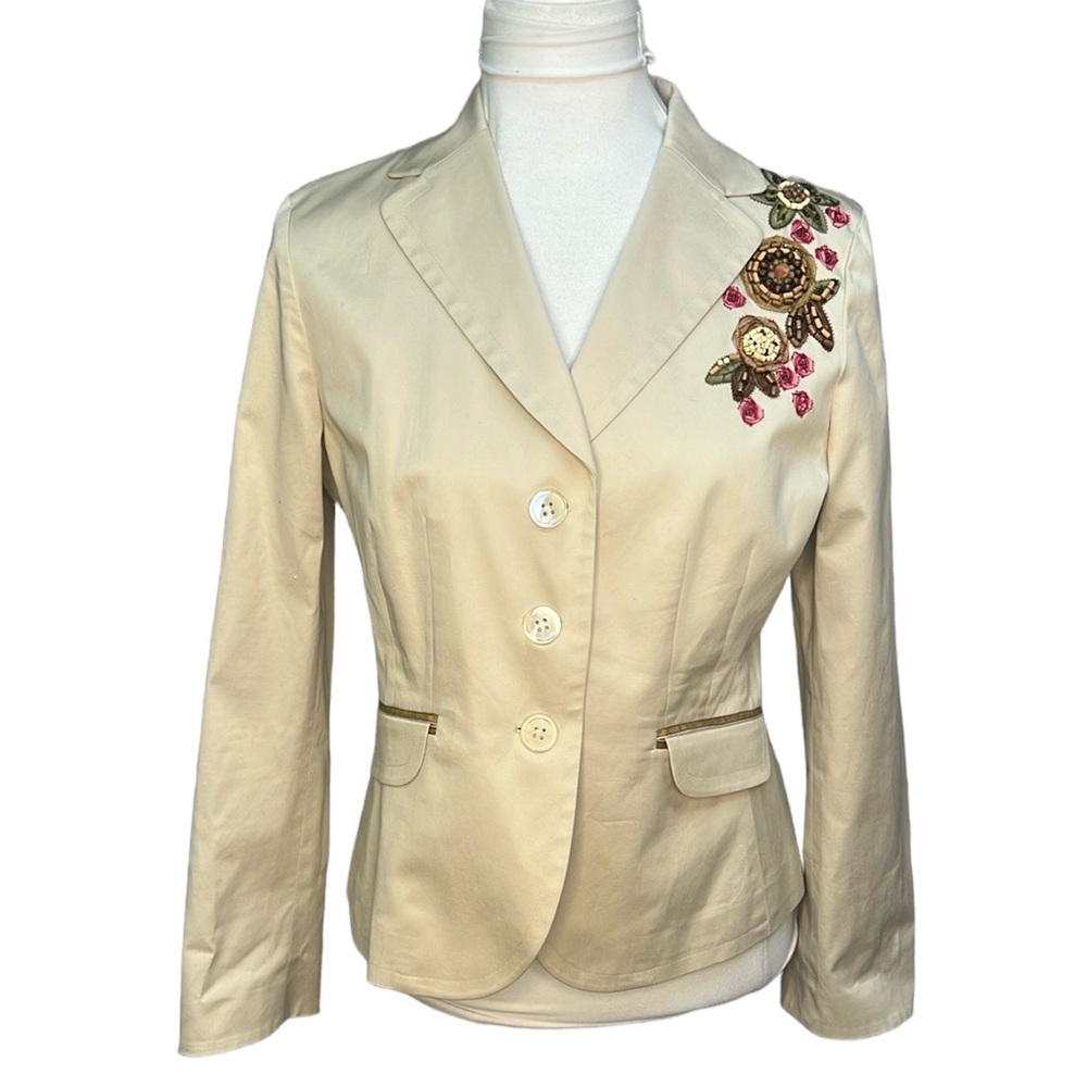 Ann Taylor Cream Blazer with Embroidered Floral Accent